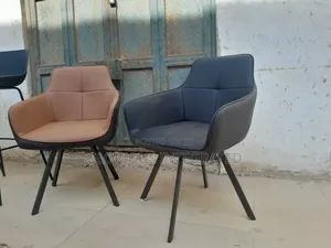 Swivel Waiting Chair
