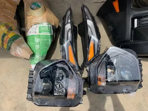 Head Lamp Hyundai Santafe 2020