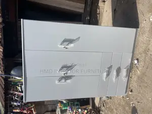 Wardrobe 4ft by 6ft