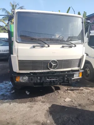 Mercedes-Benz V-Class 1999 White