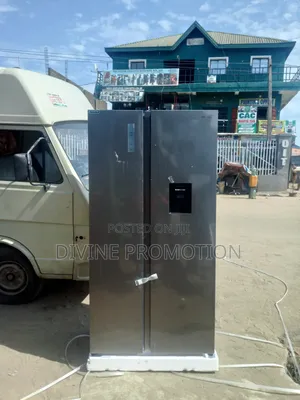 Hisense Side by Side Refrigerator With Dispenser, Silver