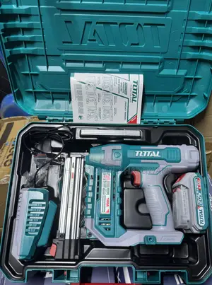 Total 20v Cordless Brad Nailer Tcbnli3505