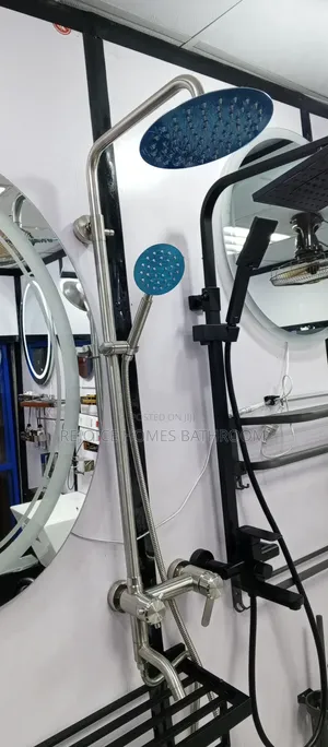 Luxury Stainless Steel Shower System With Dual Shower Heads