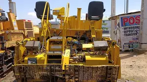 Blaw Knox Pf -4410 Asphalt Track Paver and Bituminous Mix