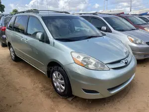 Toyota Sienna LE AWD 2006 Green