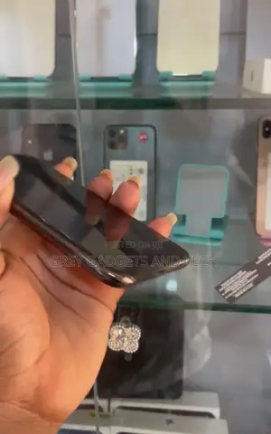 Apple iPhone XS Max 64 GB Black