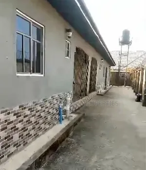 2bdrm Bungalow in Agbarho, Warri for sale