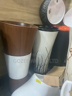 White and Coffe Standing Basin