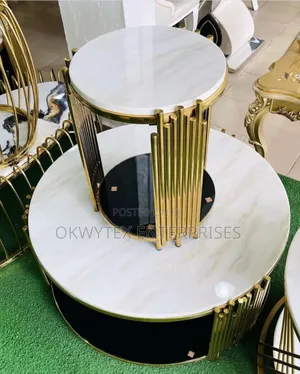 Executive Italian Quality Center Table With Two Side Stools
