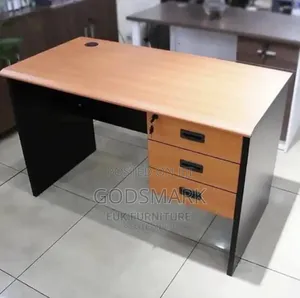 4 Feet Office Desk