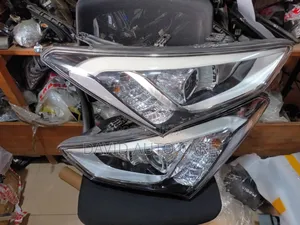 Head Lamp Hyundai Santafe 2012