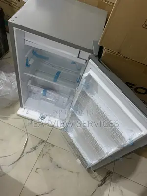 Smart Compact:Aeon Ars100g Single Door Refrigerator (90l)