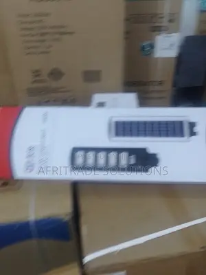 High-Output 250w Solar Street Lights With Supur Brightness"