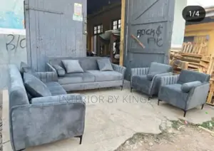 7seater Luxury Custom Made Sofa Can Come in Colors