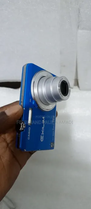 Casio Digital Photo and Video Camera for Passport and Vintag