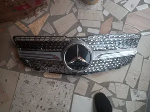 Mercedes C300 Diamond Front Grill