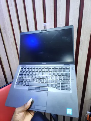 Laptop Dell Latitude 5400 16GB Intel Core i5 SSD 256GB