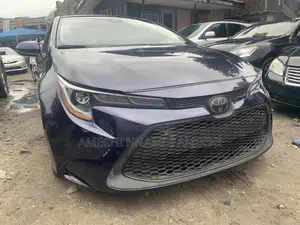Toyota Corolla LE 2020 Blue
