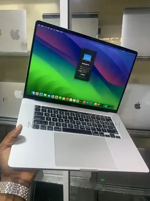 Laptop Apple MacBook Pro 2019 16GB Intel Core I7 SSD 512GB