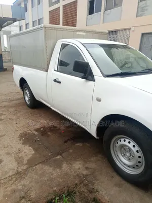 Mitsubishi L200 Club Cab 2.5 136hp 4WD 2008 White