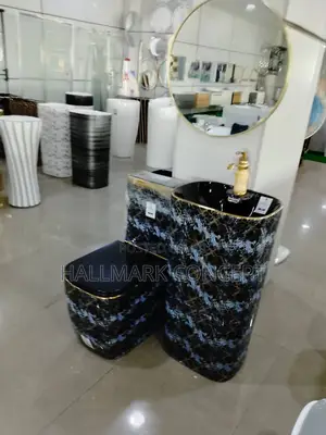 Luxury Waste Closets With Stand Basin