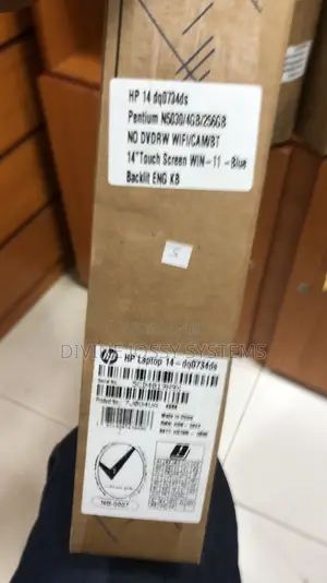 New Laptop HP 14-Dq1025cl 4GB Intel Pentium SSD 256GB