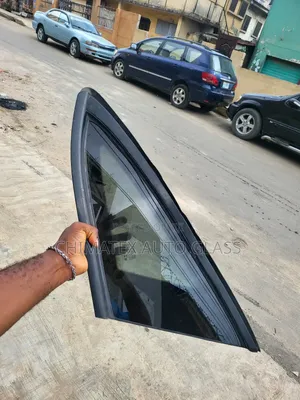 Gle43 Coupe 2017 Vent Glass We Deliver Nation Wide
