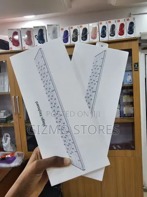Open Box Magic Keyboard 3