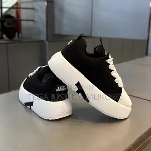 New Fashion Multipurpose Sneakers