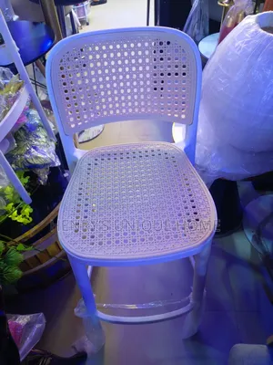 Well Design Basket Table and Chairs