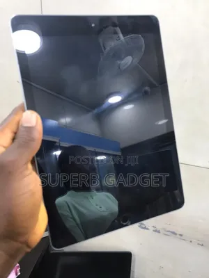 Apple iPad 9.7 32 GB Silver