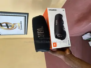 JBL Charge 5