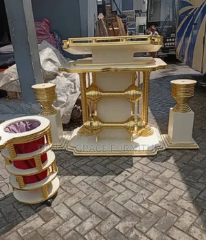 Church Pulpit of Praise