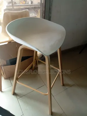 Quality Bar Stool With Iron Leg