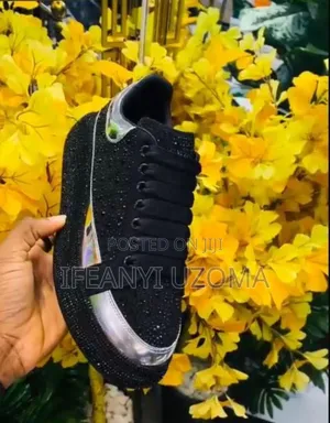 Luxury Designer Black Shoe