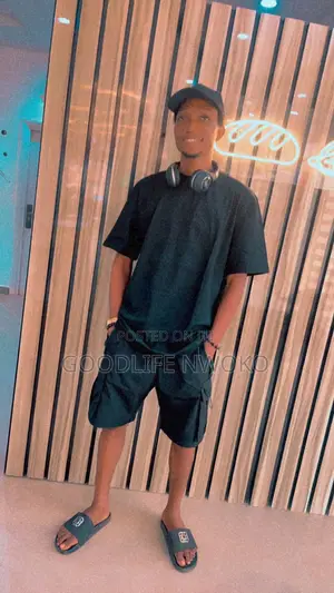 Male Secretary