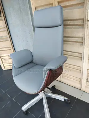 Imported Quality Executive Swivel Office Chair