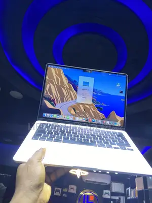 Laptop Apple MacBook Air 2024 M3 13-Inch 8GB Apple M3 SSD 256GB