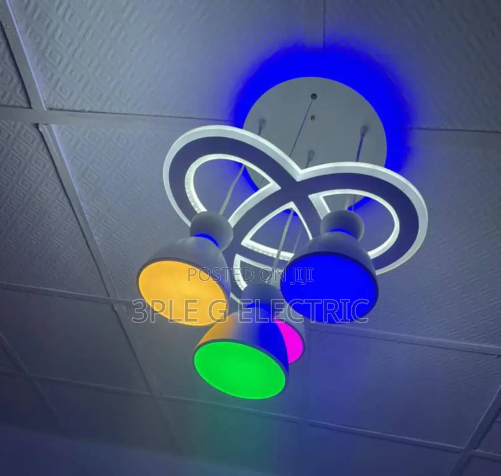 By 4 Dropping Led Chandelier