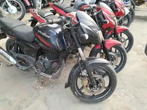 Bajaj Pulsar RS200 2024
