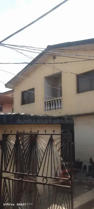 3bdrm Block of Flats in Ikeja for sale