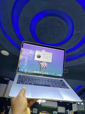 Laptop Apple MacBook Pro 2017 8GB Intel Core I5 SSD 256GB