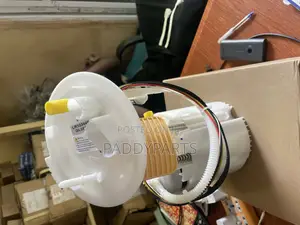 Jaguar F-pace Fuel Pump 2017-2020 Lr103446