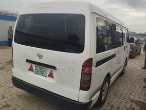 Toyota Hiace Bus for Hire