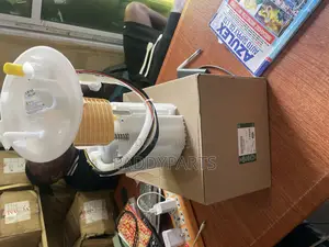 Jaguar Xe Fuel Pump 2017-2020 Lr103446