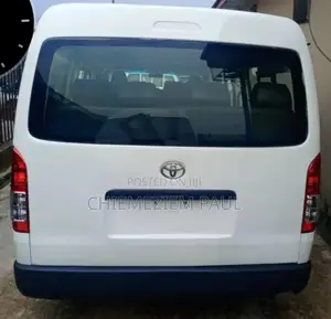 Toyota HiAce 2012 White