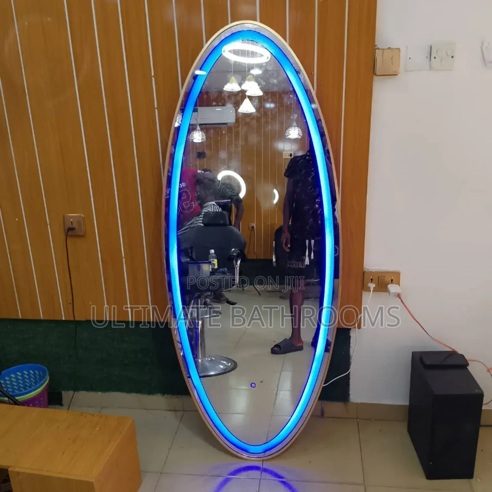 Oval Shape Gold Frame 3lights Dressing Mirror