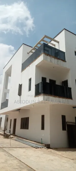 5bdrm Duplex in Mabush District, Mabushi for sale
