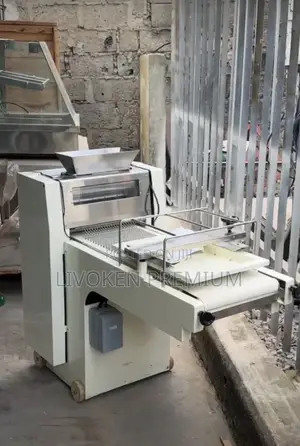 Bread Moulder