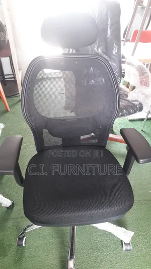 Executive Office Chair With Head Rest and Back Support